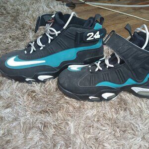 NIKE AIR Griffey max size 10